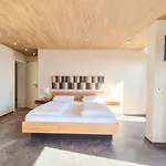 Weinhof Hornstein - 3*