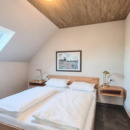Gaestehaus Hornstein Hotel