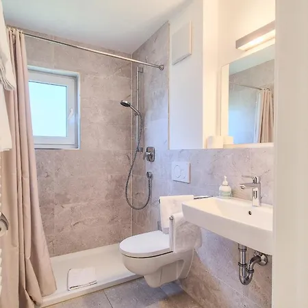 Hotel Gaestehaus Hornstein 3*