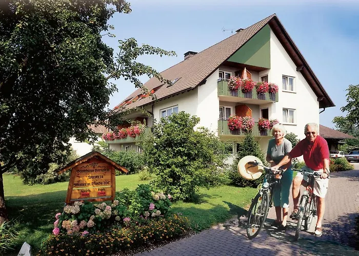 فندق Gaestehaus Hornstein 3*