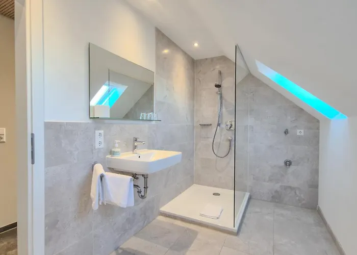 Gaestehaus Hornstein מלון 3*