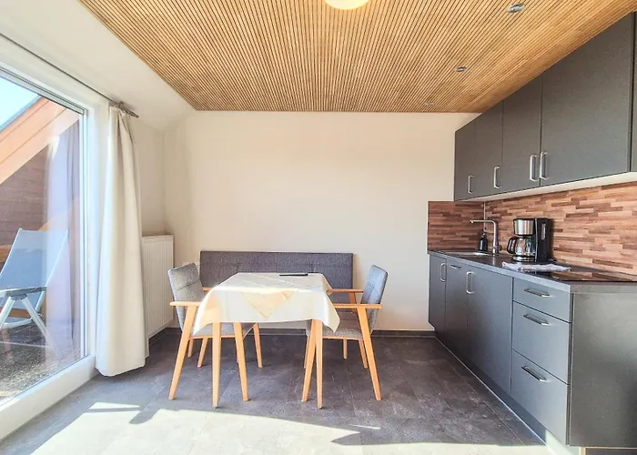 מלון Gaestehaus Hornstein נוננהורן